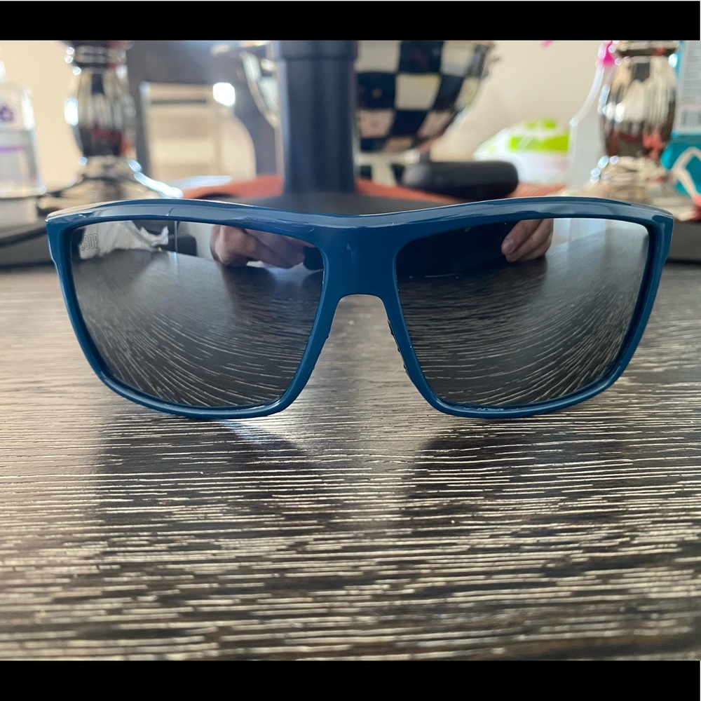 Costa Rinconcito Men’s Polarized Sunglasses